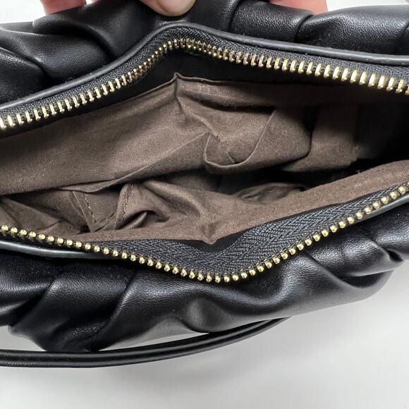 NEW! Beya Vegan Leather Twisted Baguette Bag Zip Top Adjustable - Picture 5 of 5